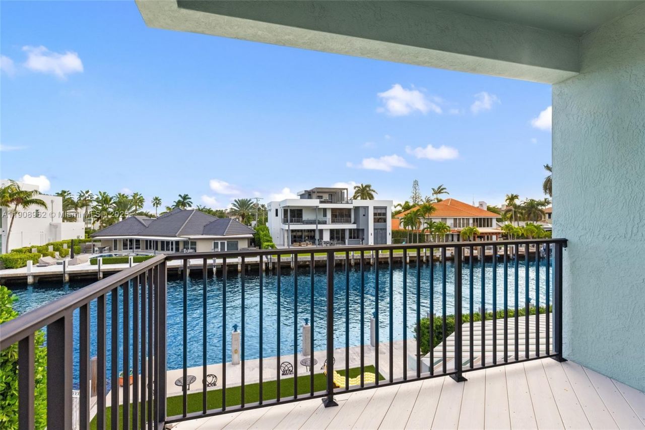 70 Bay Colony Ln, Fort Lauderdale, FL 33308 Photo