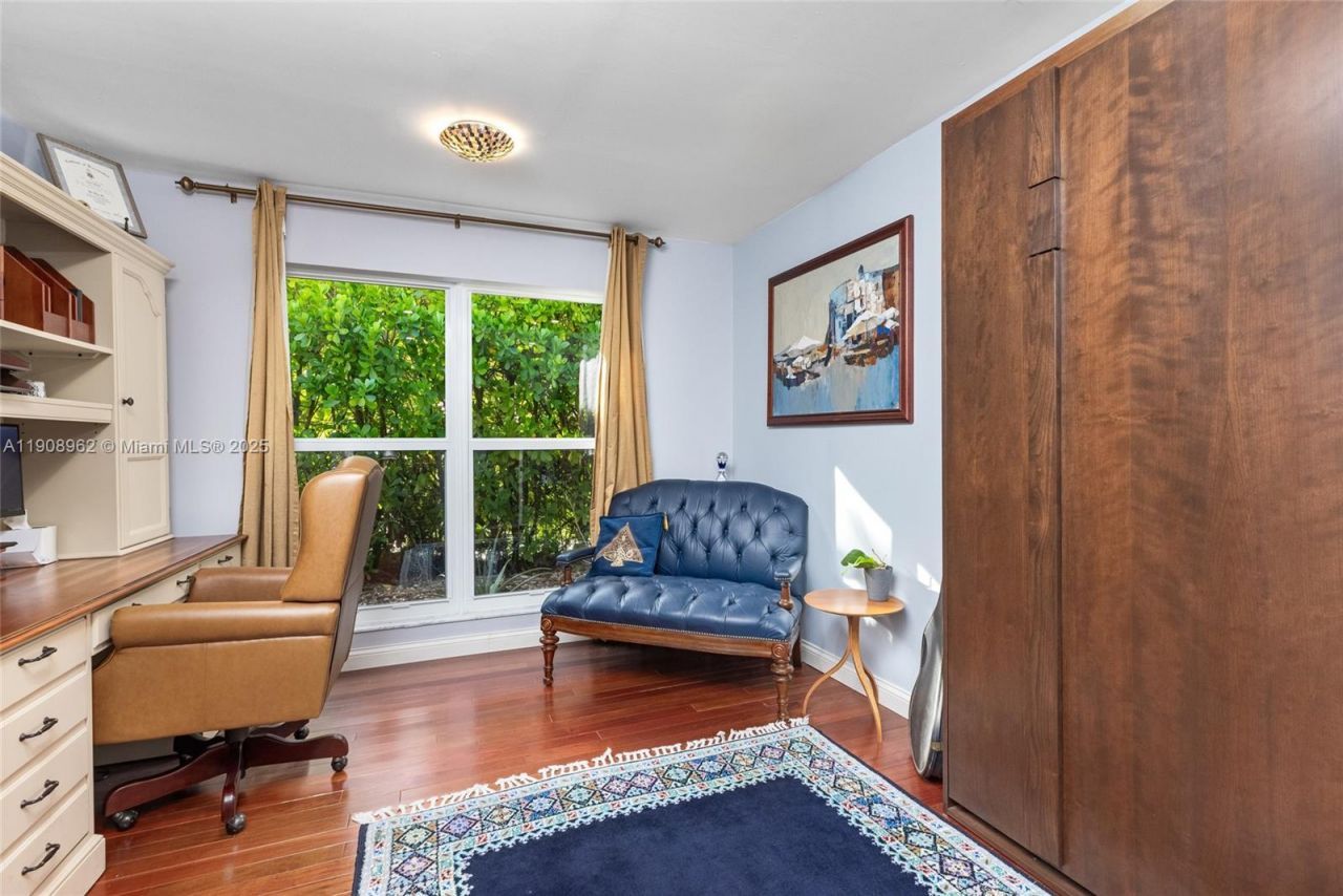 70 Bay Colony Ln, Fort Lauderdale, FL 33308 Photo