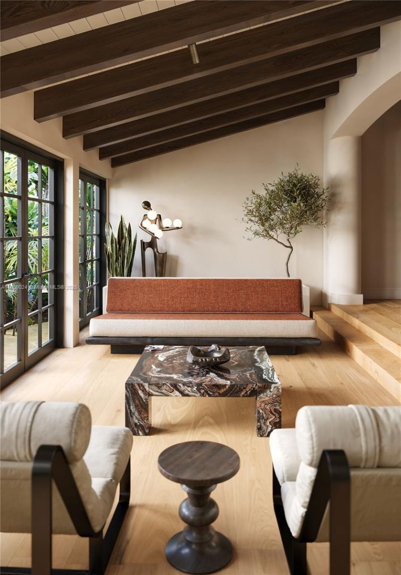 4727 N Bay Rd, Miami Beach, FL 33140 Photo