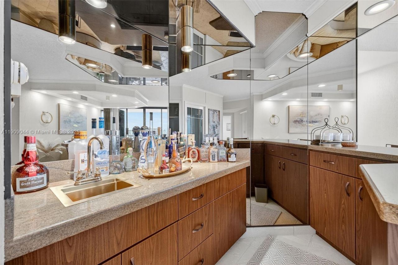 3000 Island Blvd, Unit 1904, Aventura, FL 33160 Photo