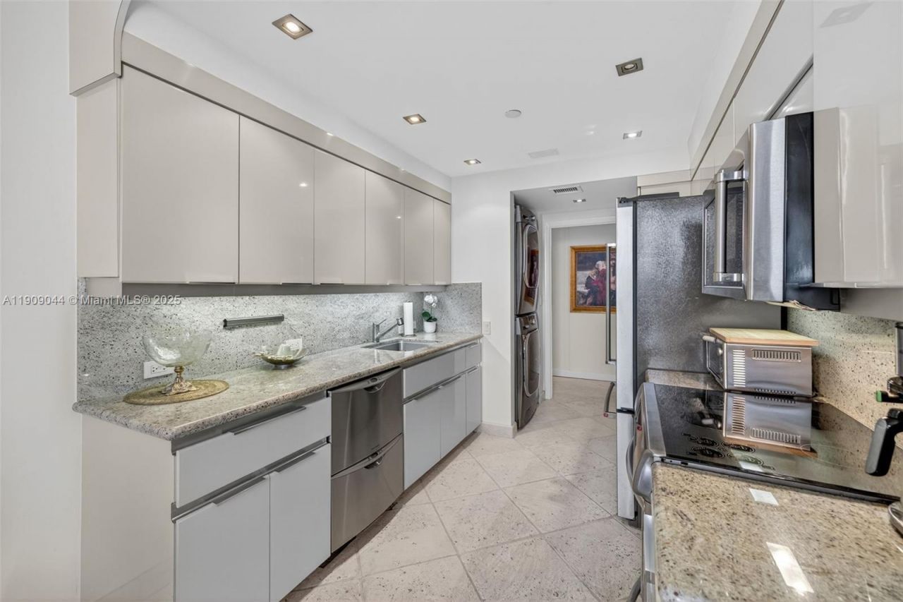 3000 Island Blvd, Unit 1904, Aventura, FL 33160 Photo