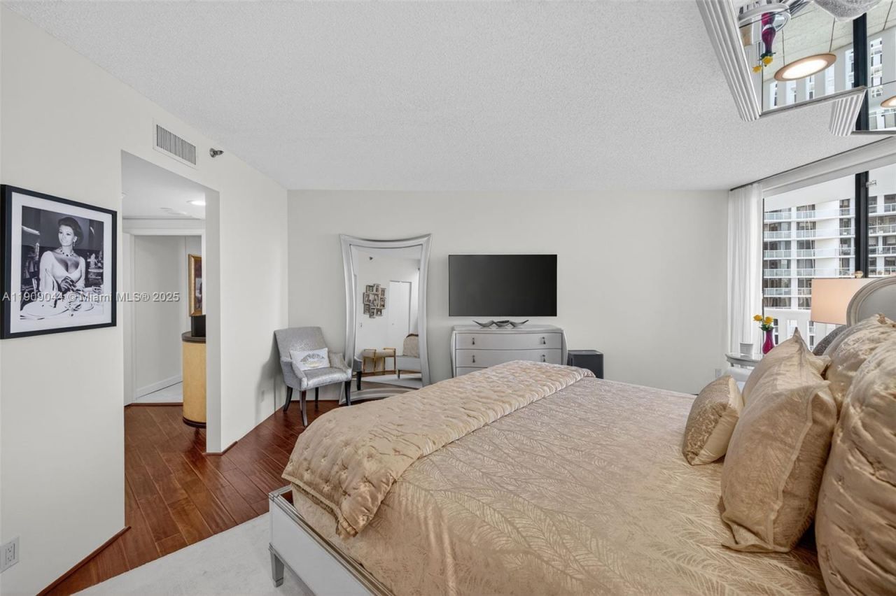 3000 Island Blvd, Unit 1904, Aventura, FL 33160 Photo