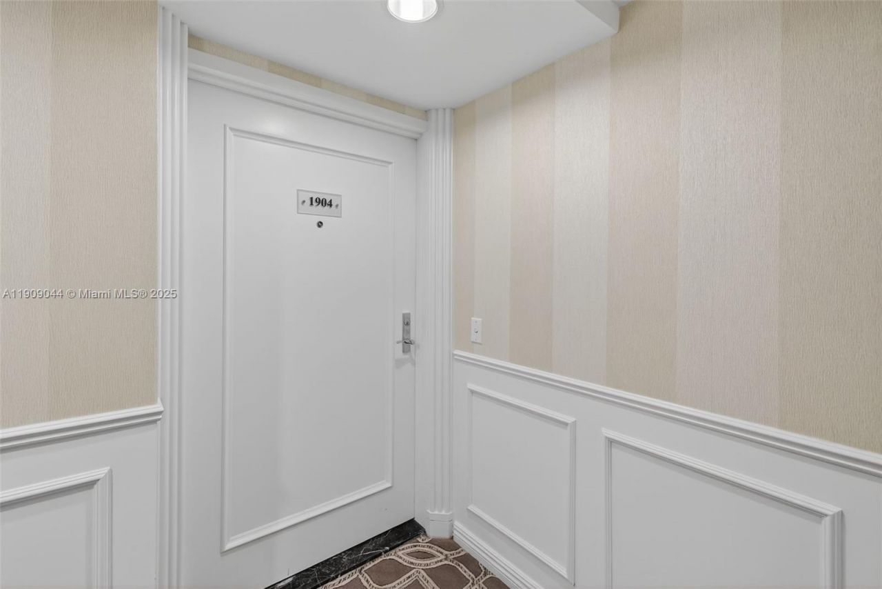 3000 Island Blvd, Unit 1904, Aventura, FL 33160 Photo