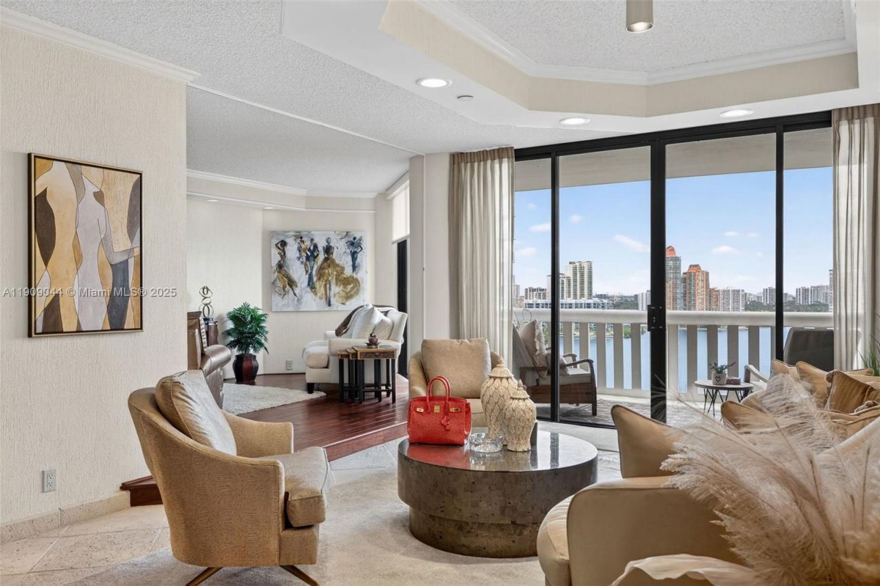 3000 Island Blvd, Unit 1904, Aventura, FL 33160 Photo