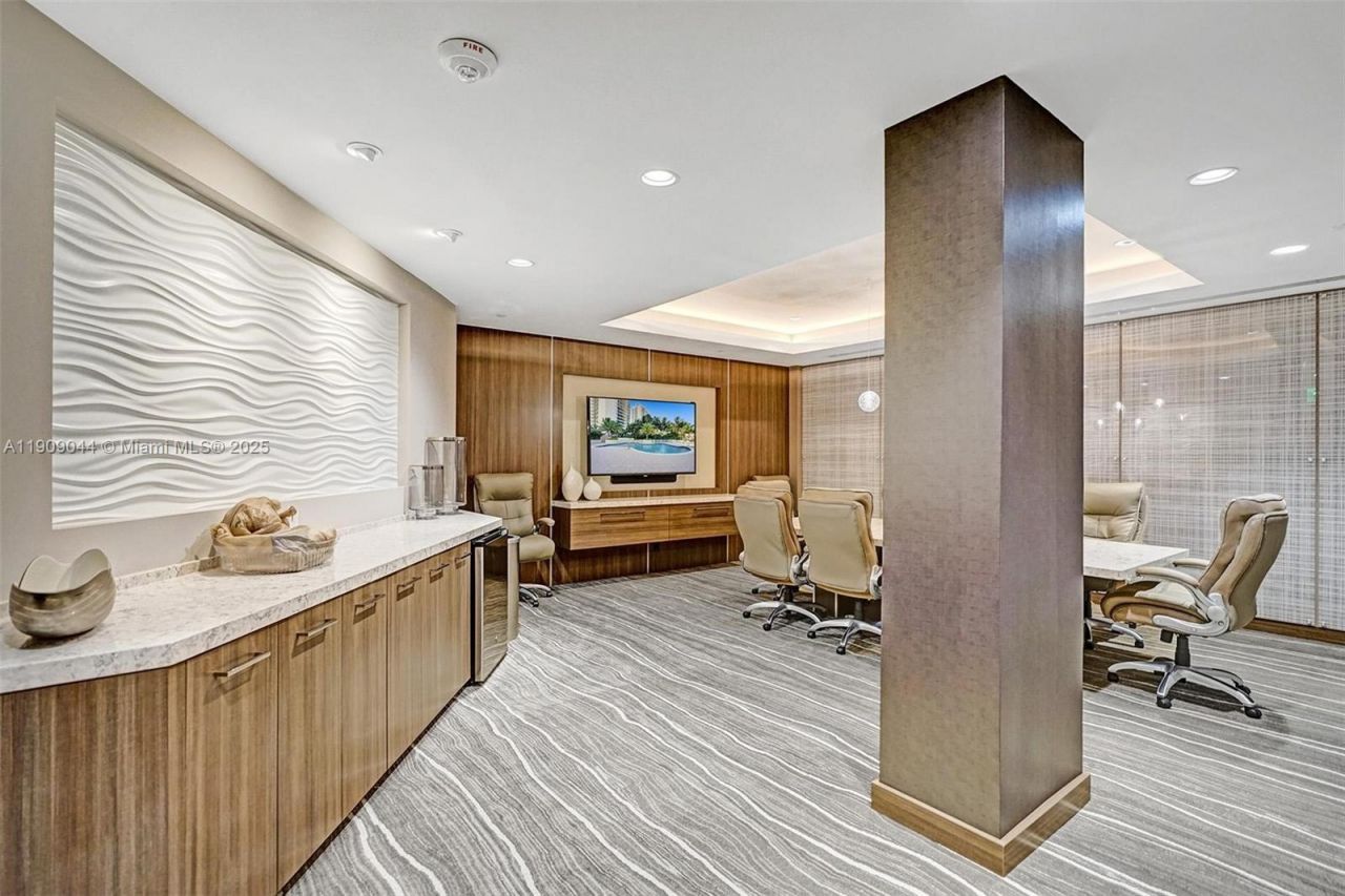 3000 Island Blvd, Unit 1904, Aventura, FL 33160 Photo