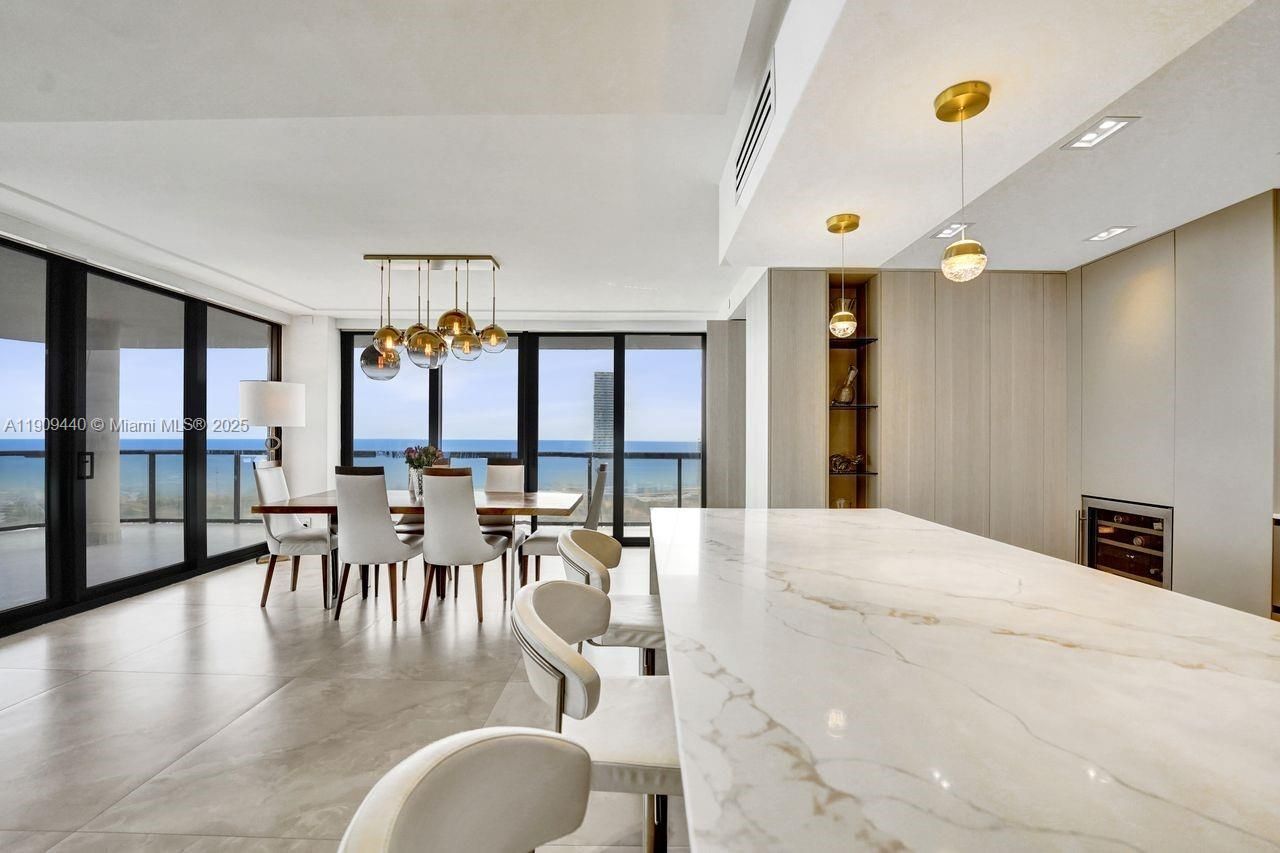 19667 Turnberry Way, Unit 27J, Aventura, FL 33180 Photo