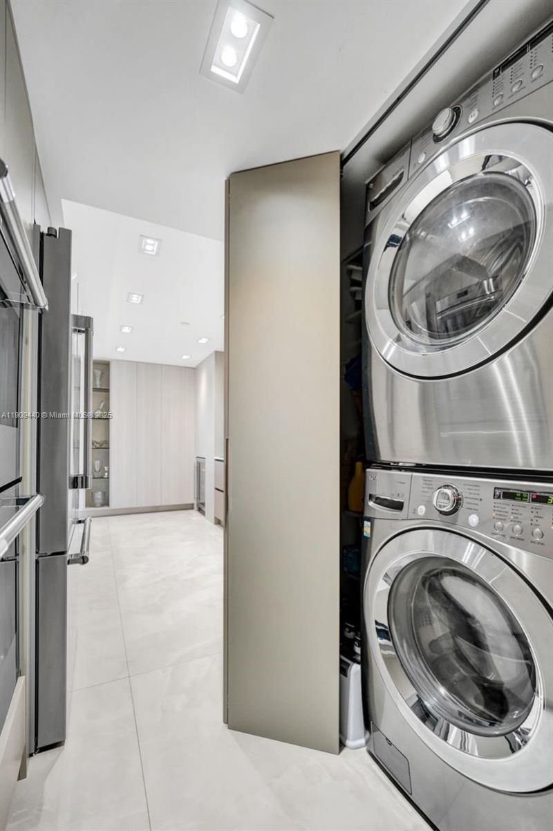 19667 Turnberry Way, Unit 27J, Aventura, FL 33180 Photo