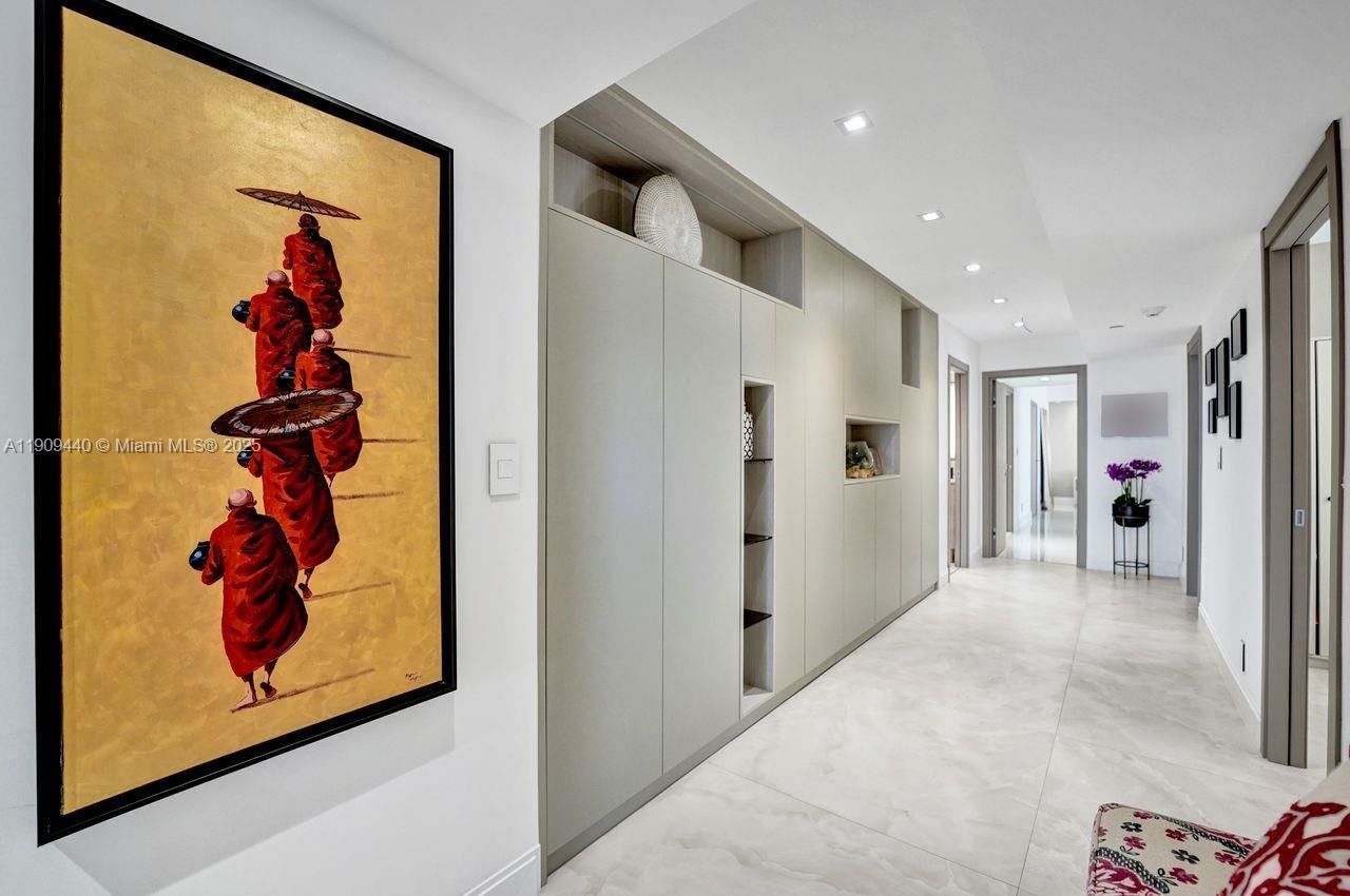 19667 Turnberry Way, Unit 27J, Aventura, FL 33180 Photo