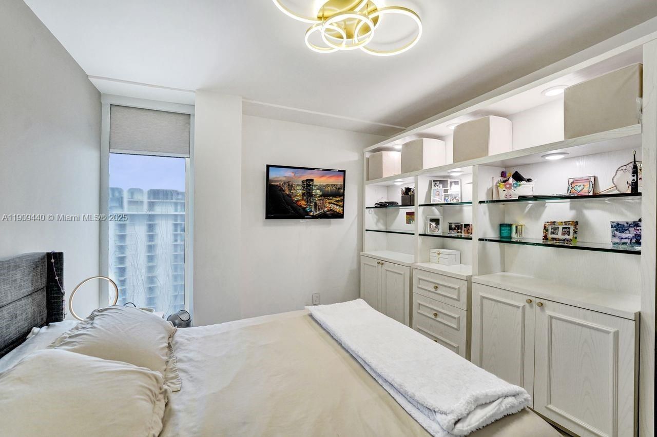 19667 Turnberry Way, Unit 27J, Aventura, FL 33180 Photo