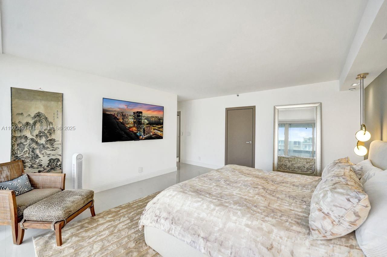 19667 Turnberry Way, Unit 27J, Aventura, FL 33180 Photo