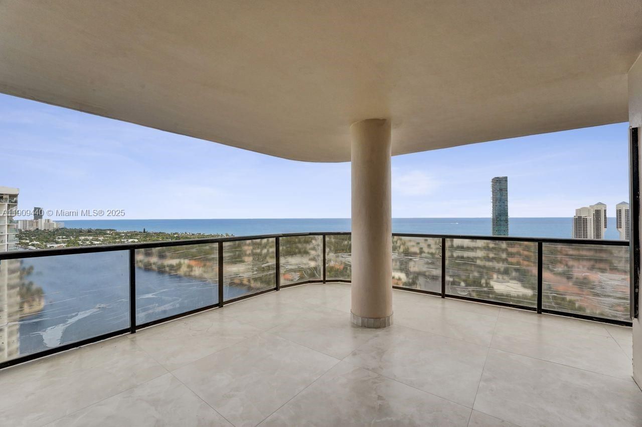 19667 Turnberry Way, Unit 27J, Aventura, FL 33180 Photo