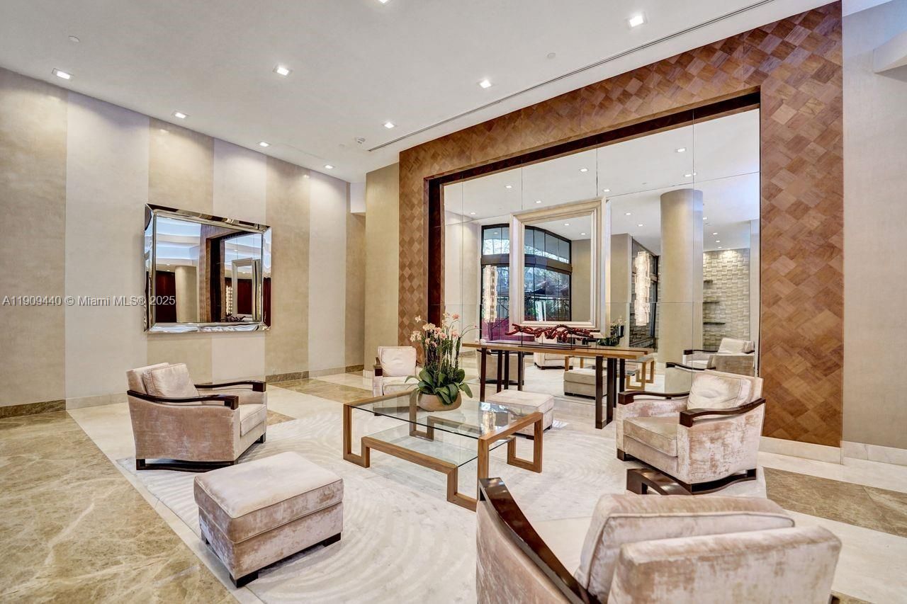 19667 Turnberry Way, Unit 27J, Aventura, FL 33180 Photo