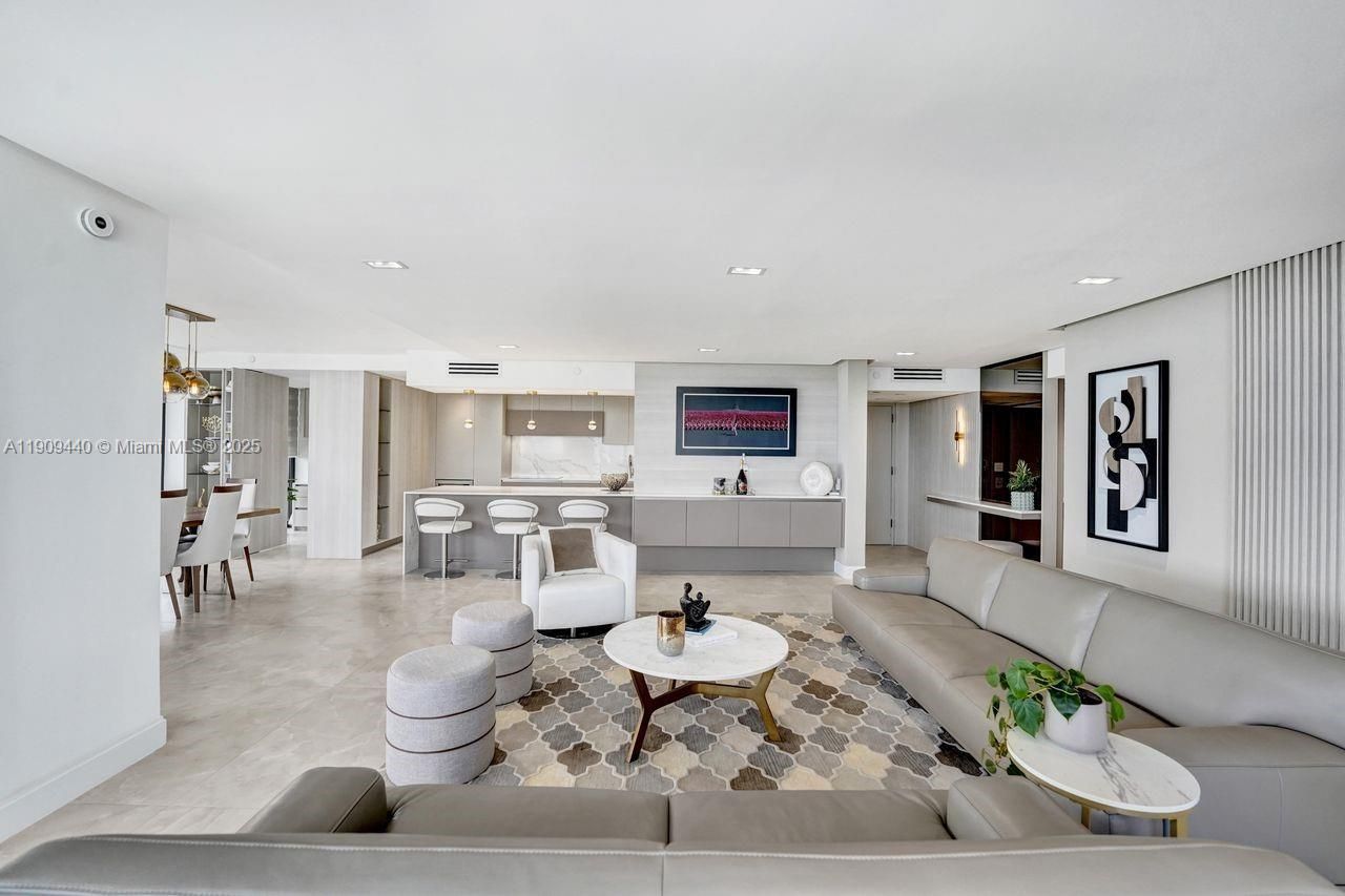 19667 Turnberry Way, Unit 27J, Aventura, FL 33180 Photo