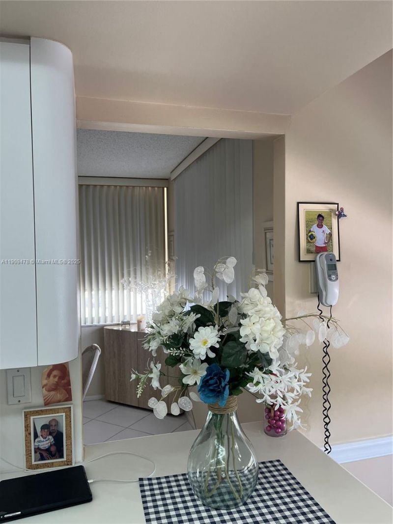 18011 Biscayne Blvd, Unit 305, Aventura, FL 33160 Photo