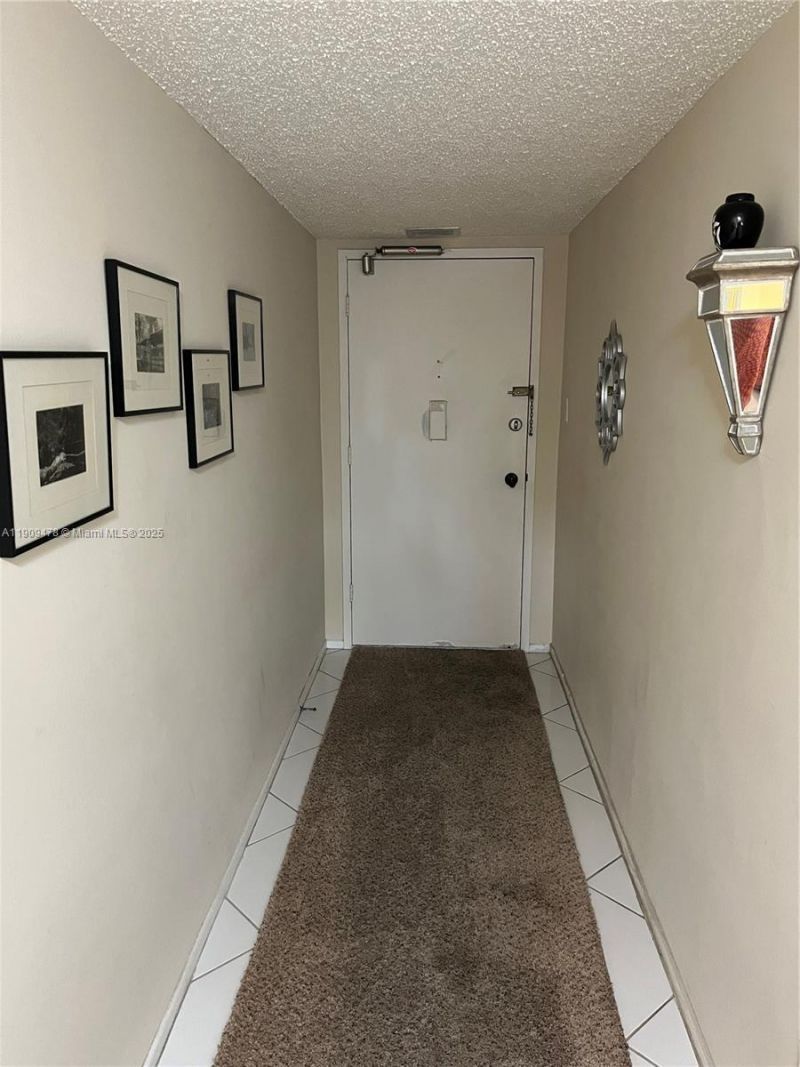18011 Biscayne Blvd, Unit 305, Aventura, FL 33160 Photo