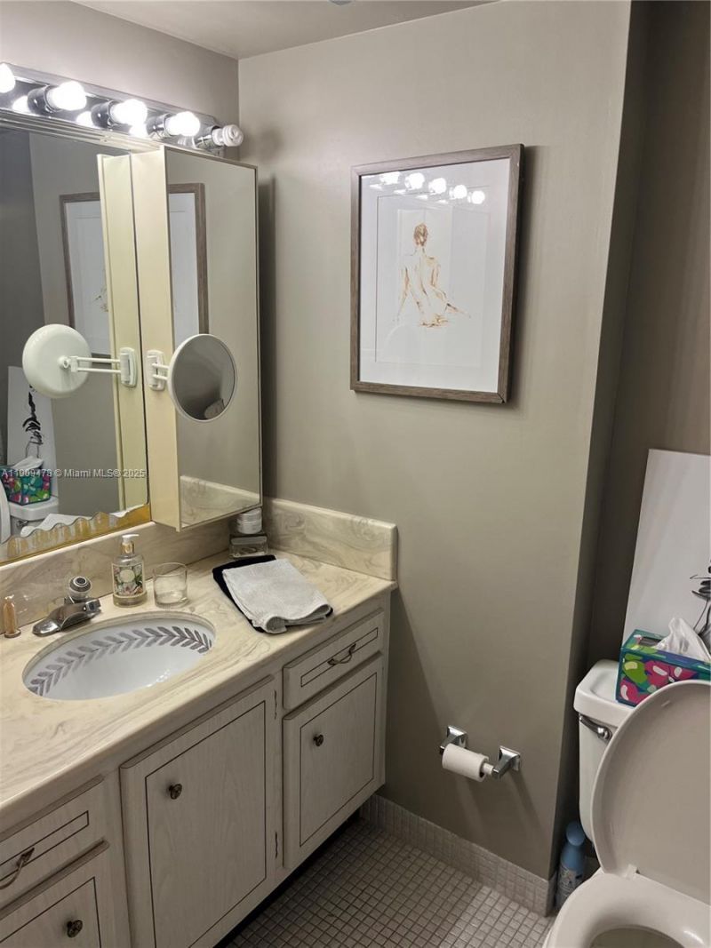 18011 Biscayne Blvd, Unit 305, Aventura, FL 33160 Photo