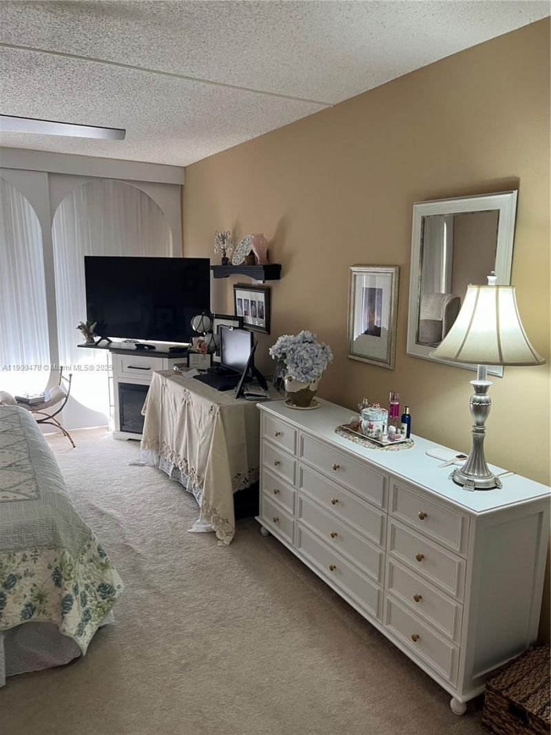 18011 Biscayne Blvd, Unit 305, Aventura, FL 33160 Photo