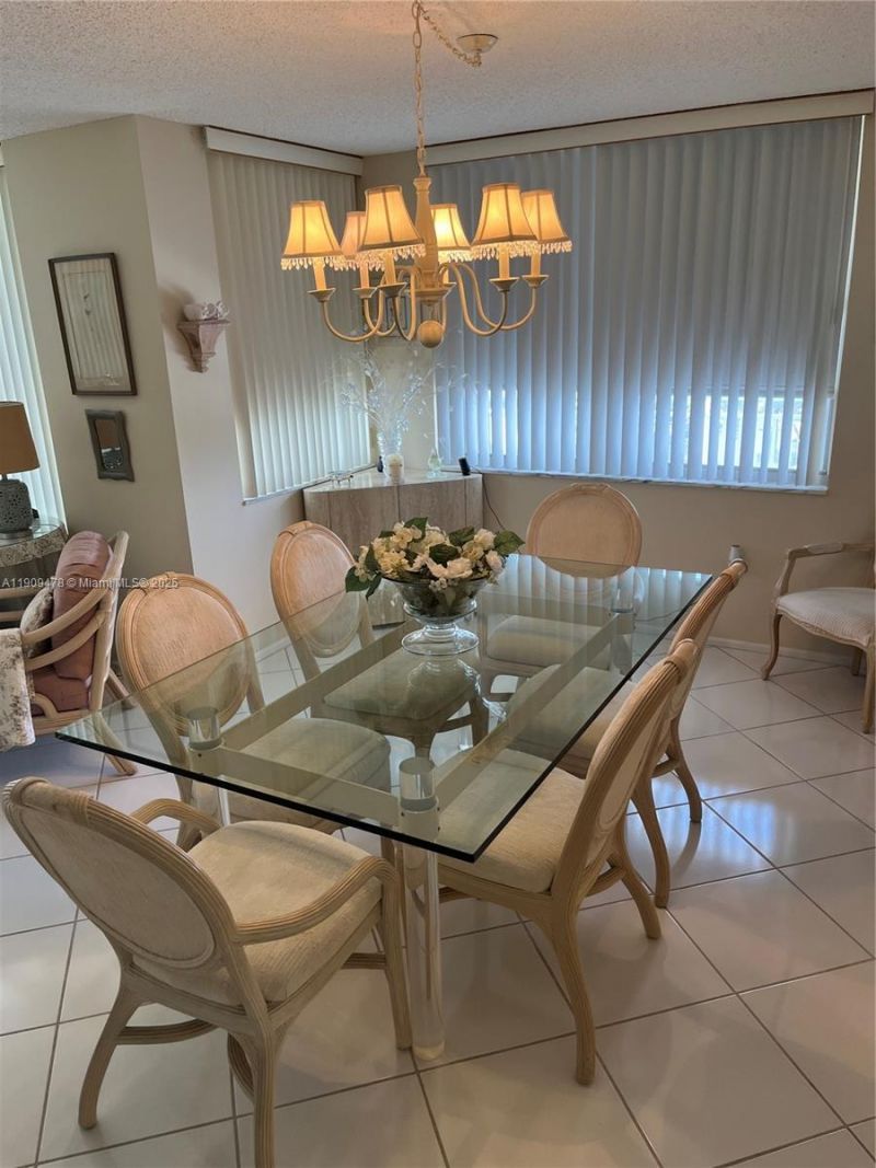 18011 Biscayne Blvd, Unit 305, Aventura, FL 33160 Photo