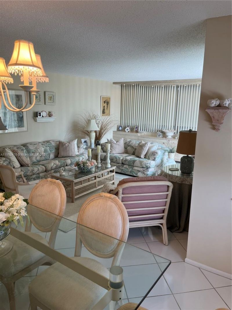 18011 Biscayne Blvd, Unit 305, Aventura, FL 33160 Photo
