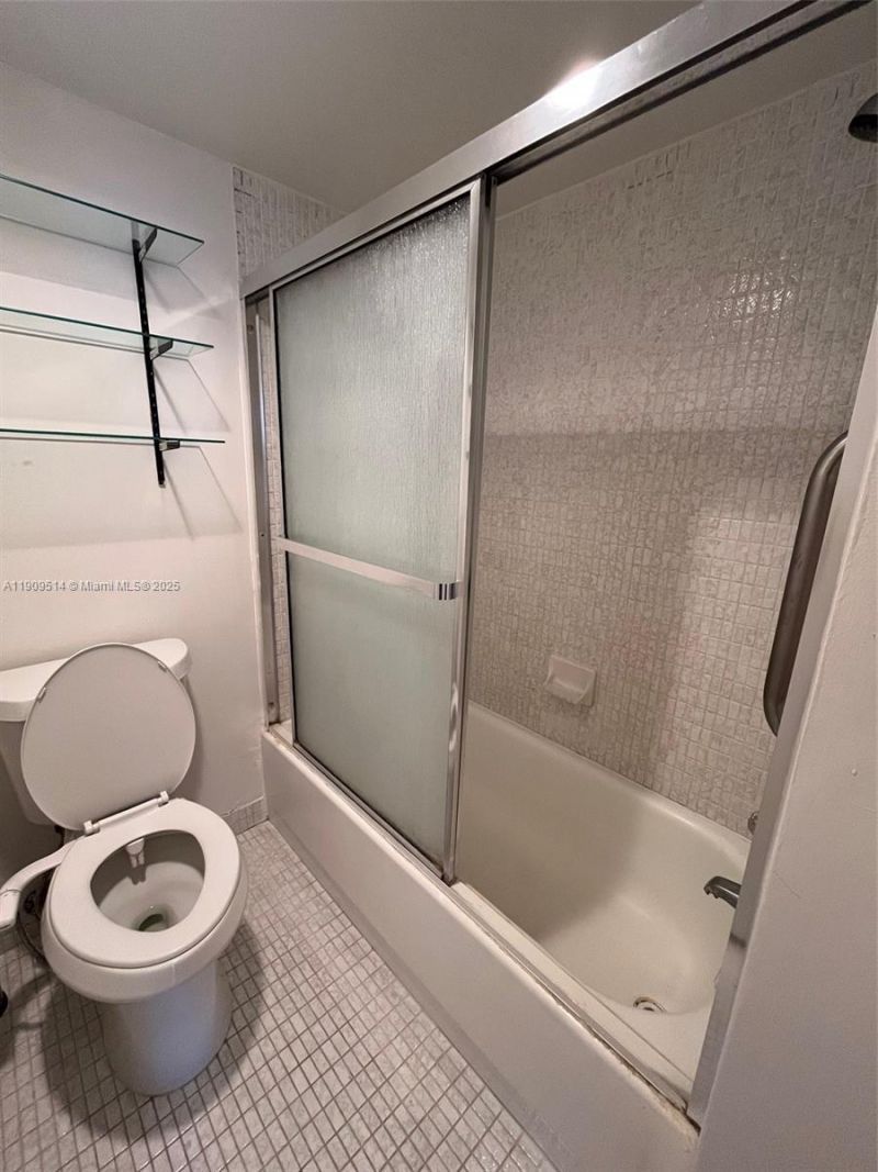 20301 W Country Club Dr, Unit 625, Aventura, FL 33180 Photo