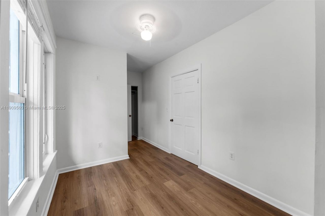 1621 NW 55th St, Miami, FL 33142 Photo