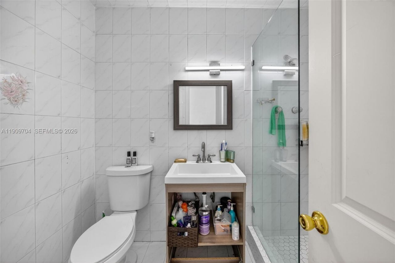 11930 SW 199th St, Miami, FL 33177 Photo