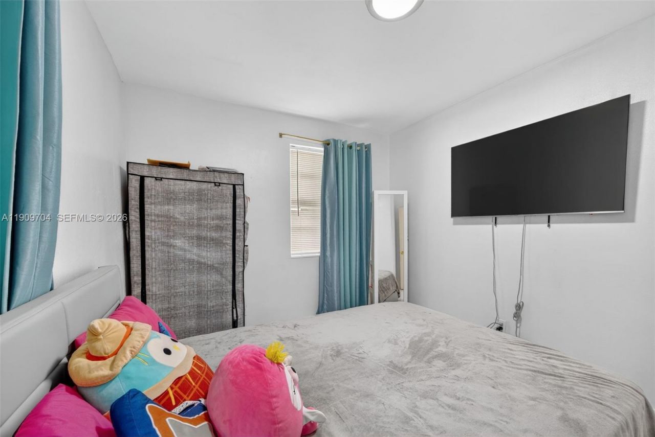 11930 SW 199th St, Miami, FL 33177 Photo