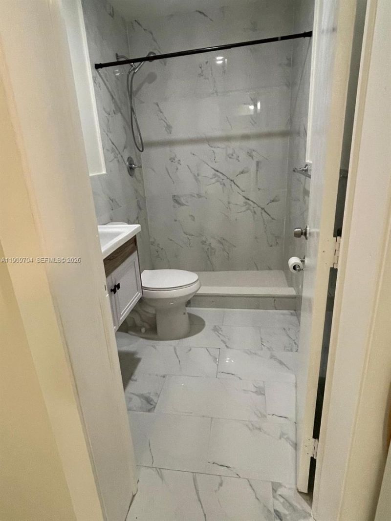 11930 SW 199th St, Miami, FL 33177 Photo