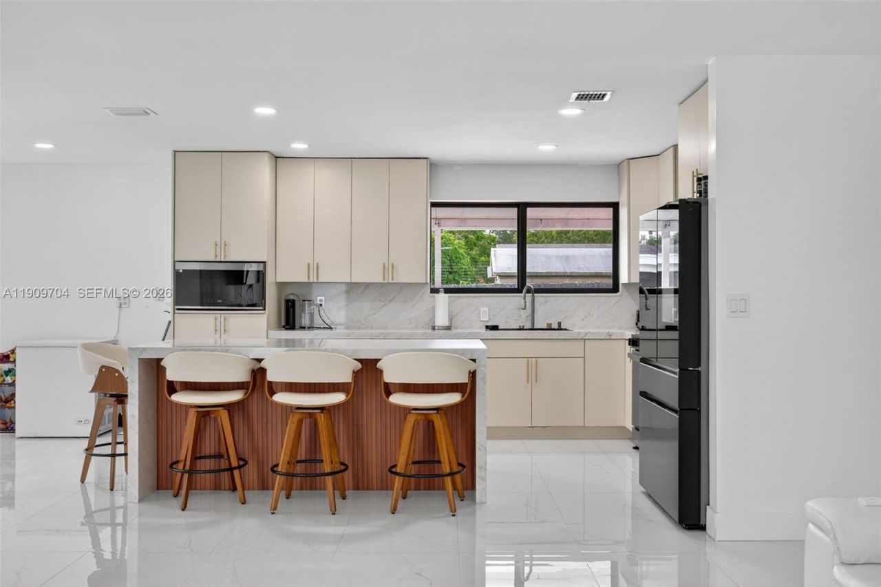 11930 SW 199th St, Miami, FL 33177 Photo