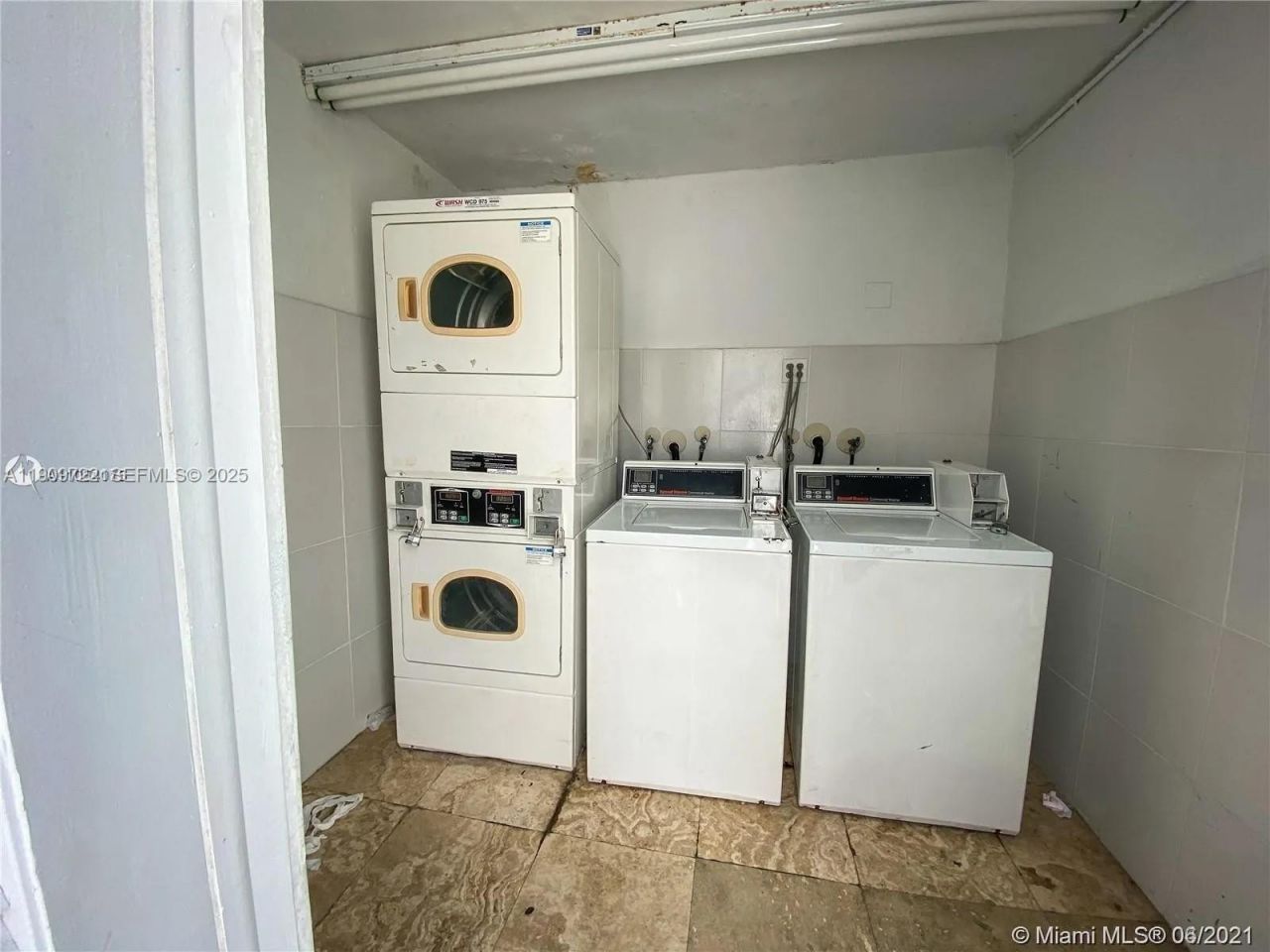 8415 Harding Ave, Unit 5, Miami Beach, FL 33141 Photo
