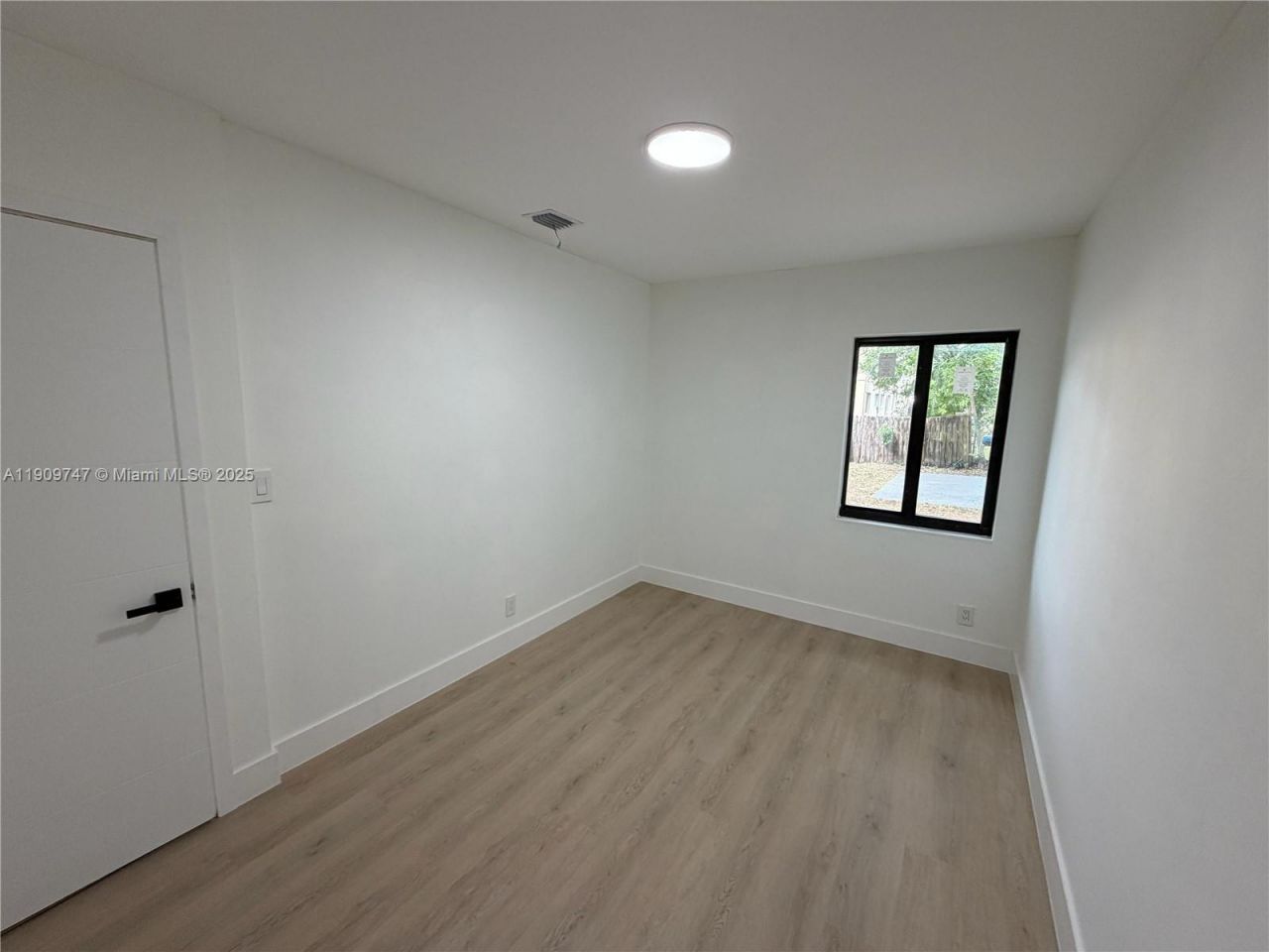 1621 SW 11th Ct, Fort Lauderdale, FL 33312 Photo