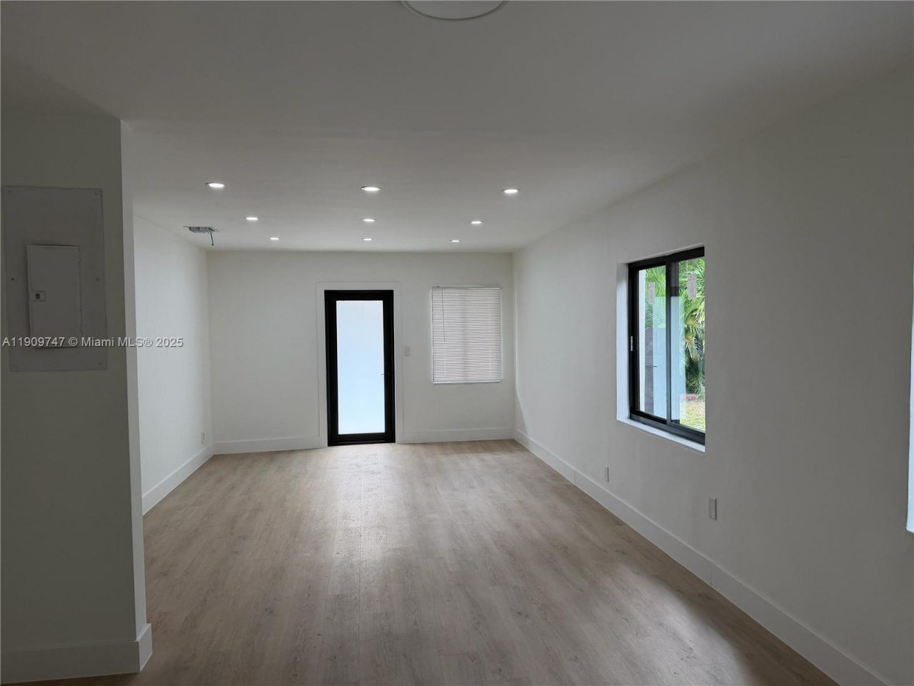 1621 SW 11th Ct, Fort Lauderdale, FL 33312 Photo