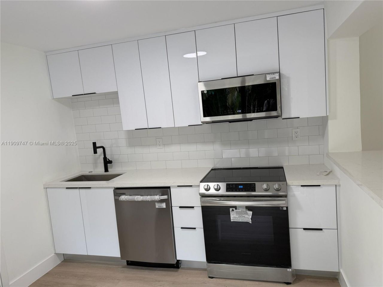 1621 SW 11th Ct, Fort Lauderdale, FL 33312 Photo