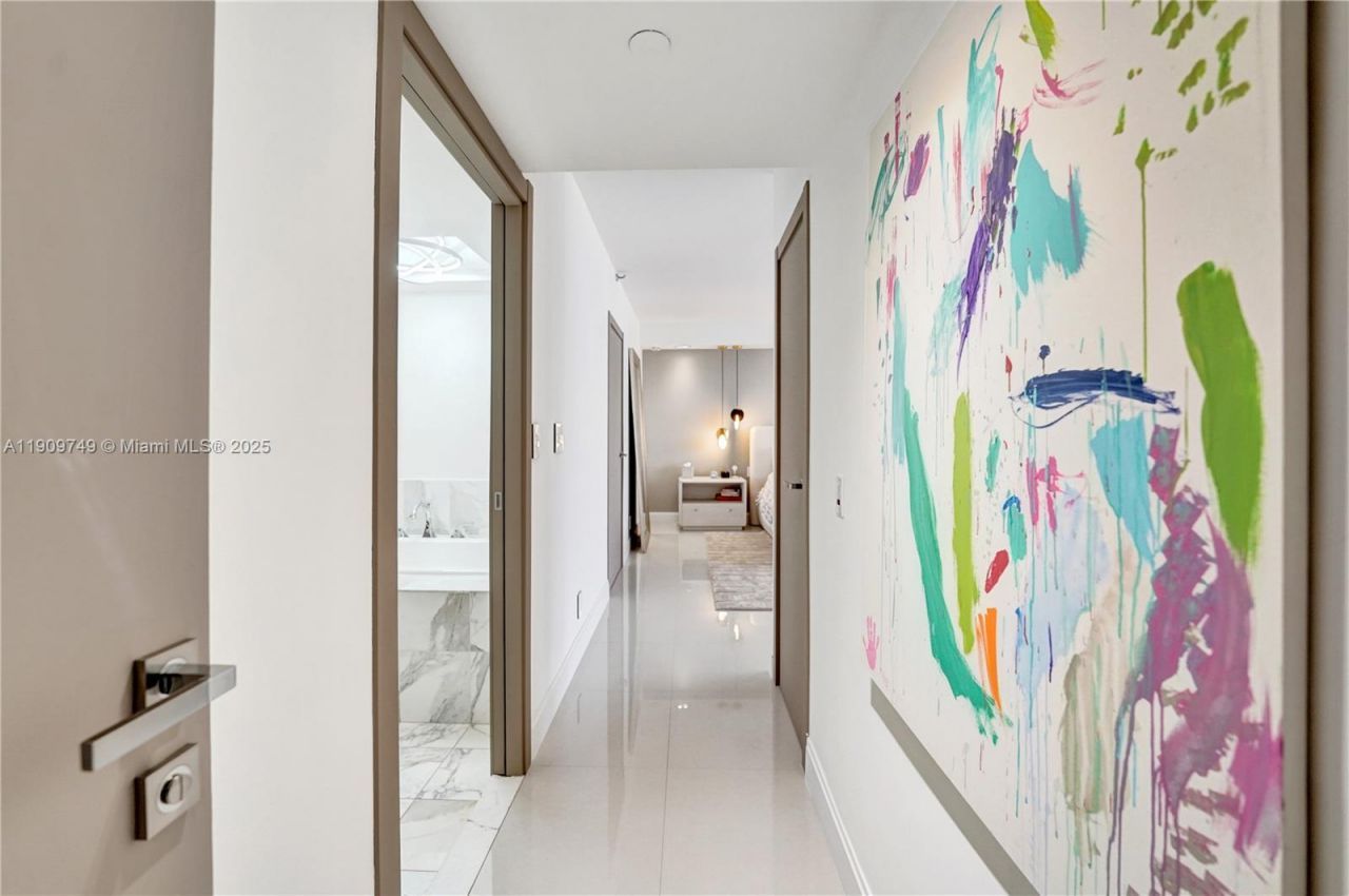 19667 Turnberry Way, Unit 27J, Aventura, FL 33180 Photo