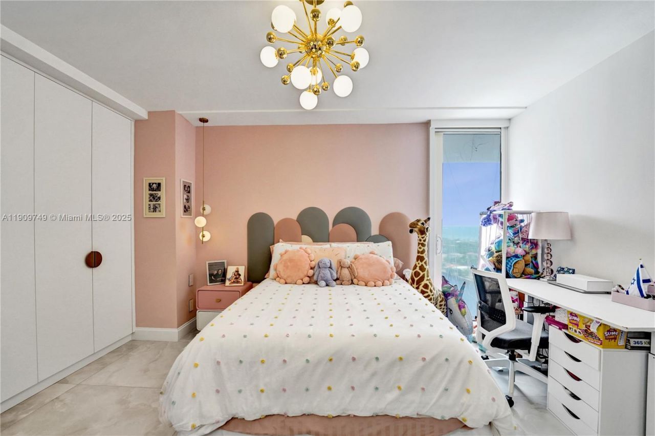 19667 Turnberry Way, Unit 27J, Aventura, FL 33180 Photo