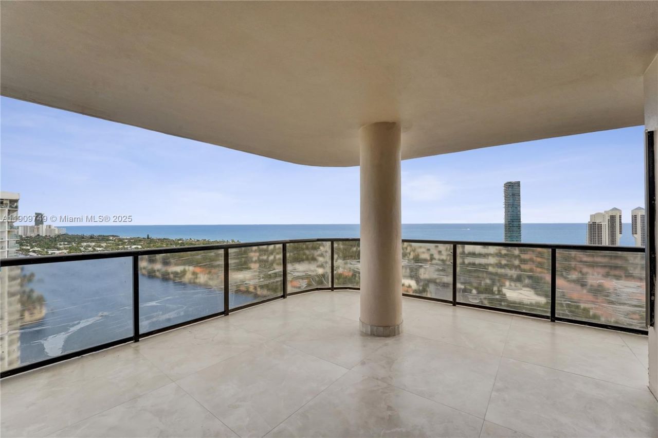 19667 Turnberry Way, Unit 27J, Aventura, FL 33180 Photo