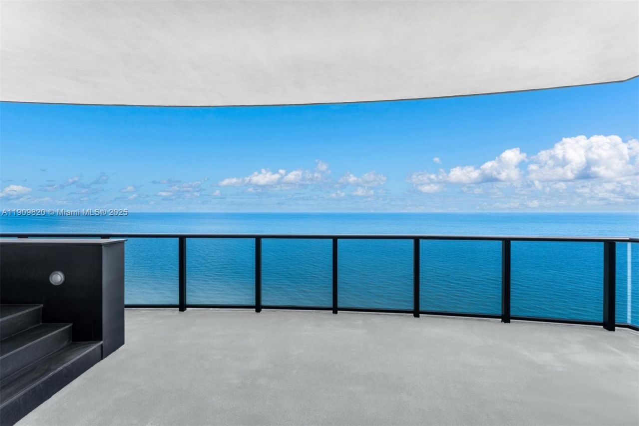 18555 Collins Ave, Unit 3205, Sunny Isles Beach, FL 33160 Photo