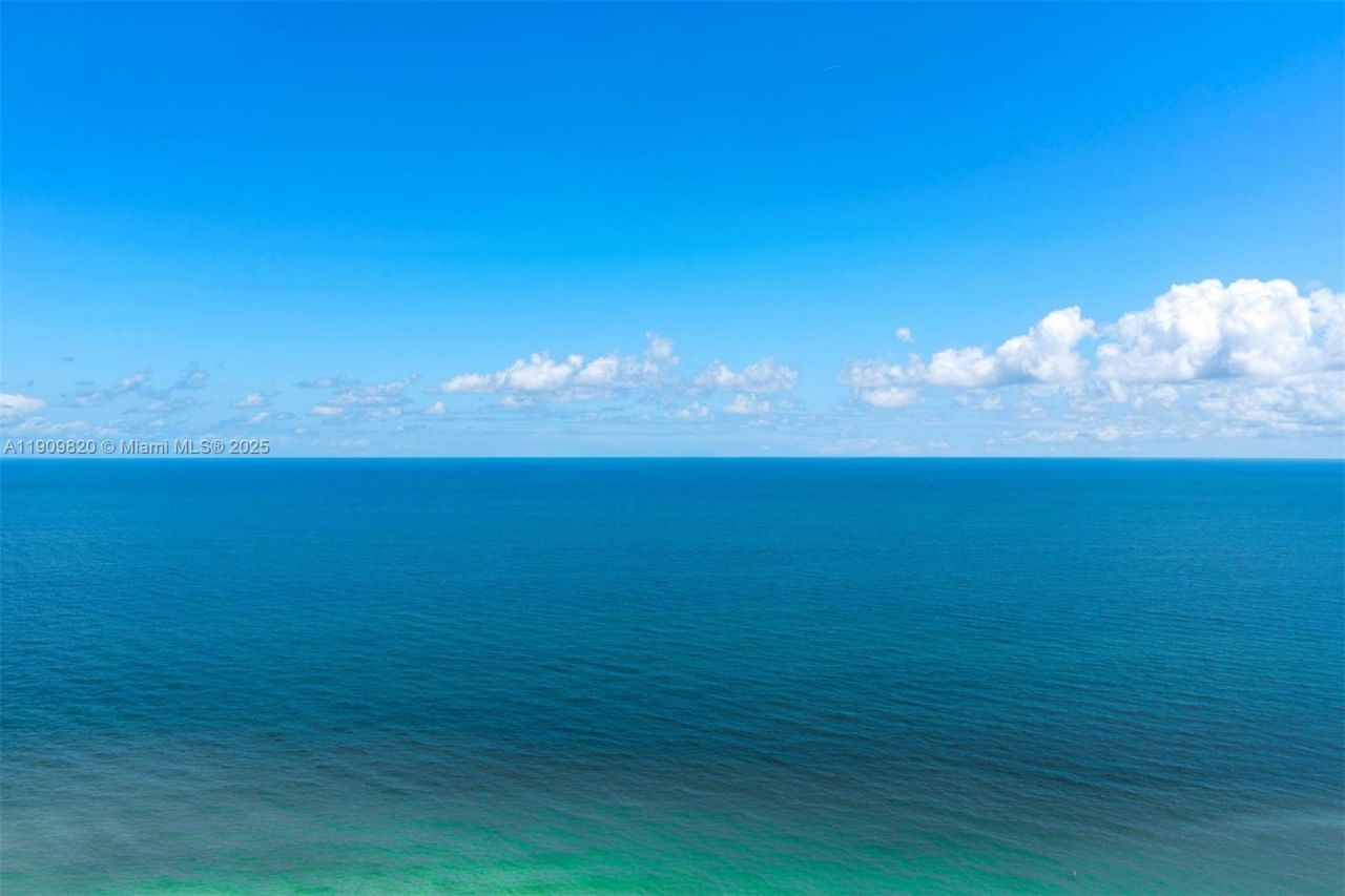 18555 Collins Ave, Unit 3205, Sunny Isles Beach, FL 33160 Photo