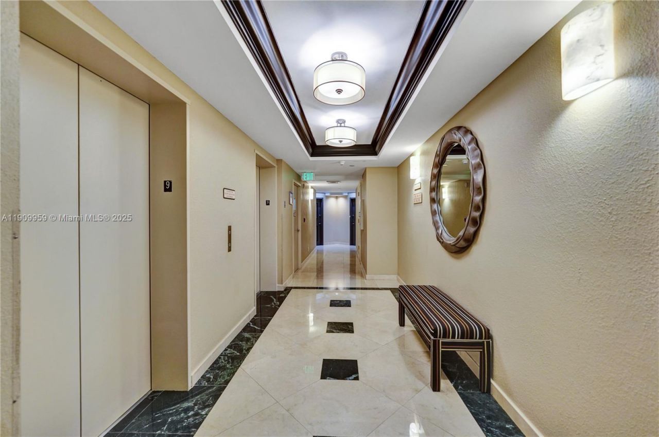 3600 Yacht Club Dr, Unit 904, Aventura, FL 33180 Photo