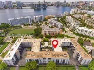 201 178th Dr, Unit 426, Sunny Isles Beach, FL 33160 Photo