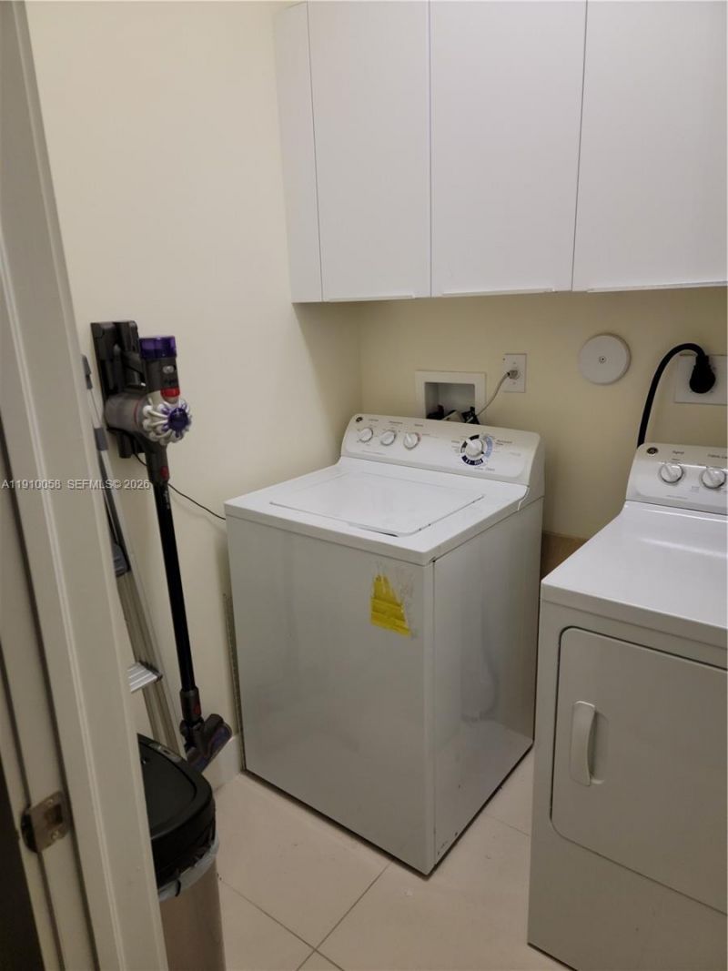 10280 NW 63rd Ter, Unit 203, Doral, FL 33178 Photo