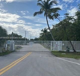 100 Morr Ln C5, Key Largo, FL 33037 Photo