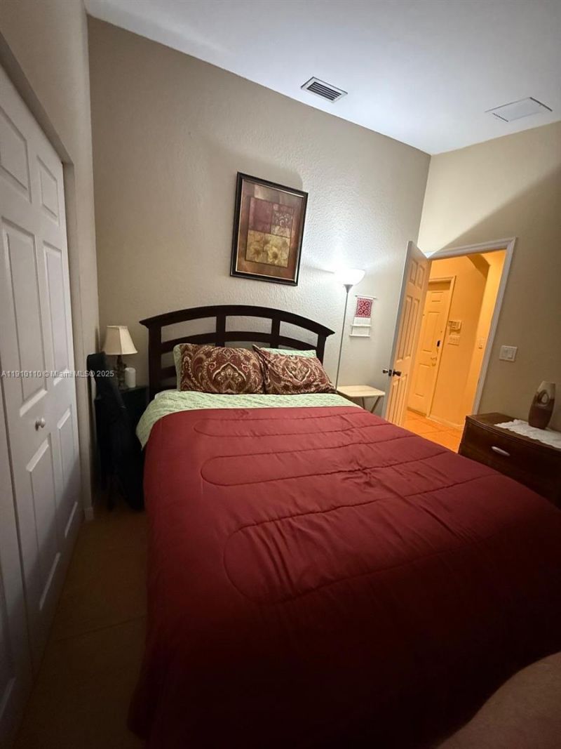 2065 SE 14th St, Homestead, FL 33035 Photo