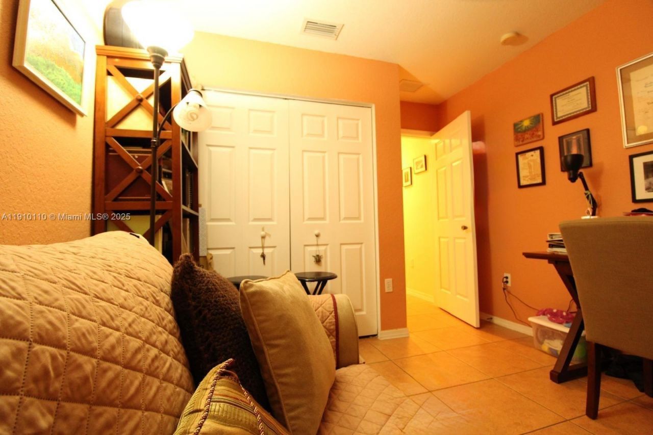 2065 SE 14th St, Homestead, FL 33035 Photo