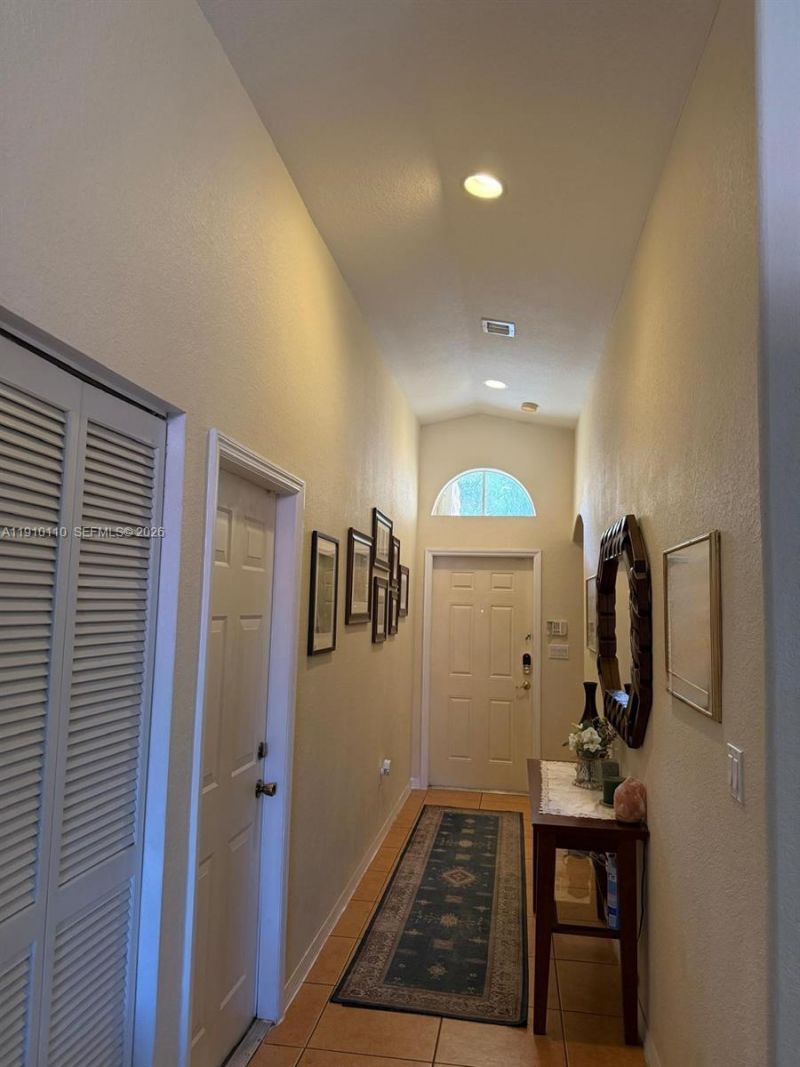 2065 SE 14th St, Homestead, FL 33035 Photo