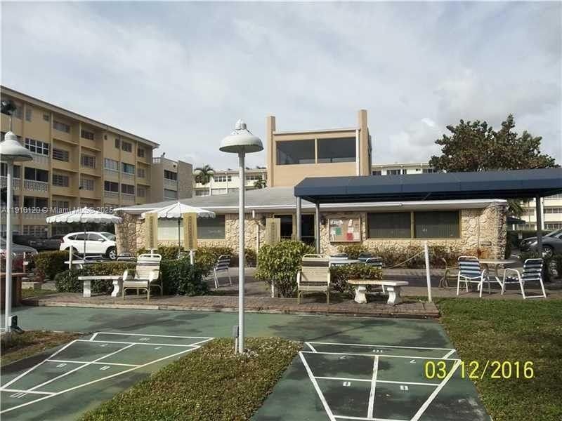 410 SE 2nd St, Unit 105, Hallandale Beach, FL 33009 Photo