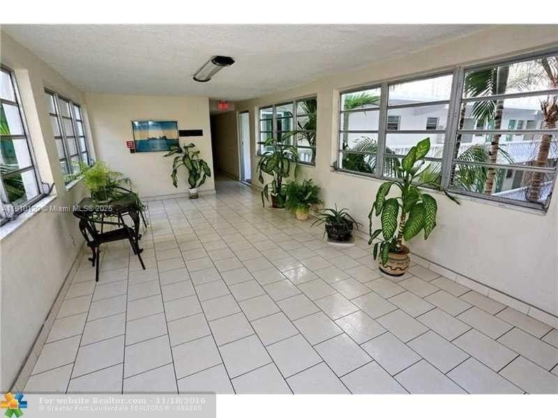 410 SE 2nd St, Unit 105, Hallandale Beach, FL 33009 Photo