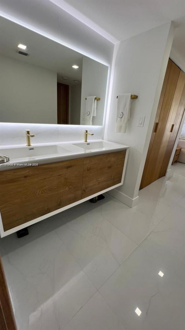 3900 Galt Ocean Dr, Unit 1614, Fort Lauderdale, FL 33308 Photo