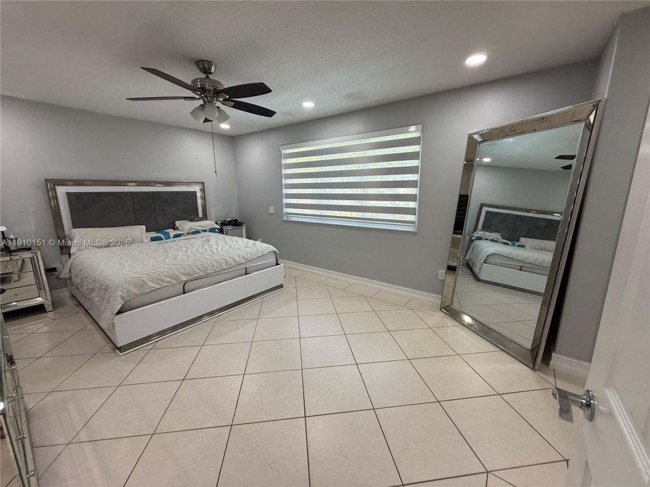 8771 NW 153rd Ter, Miami Lakes, FL 33018 Photo