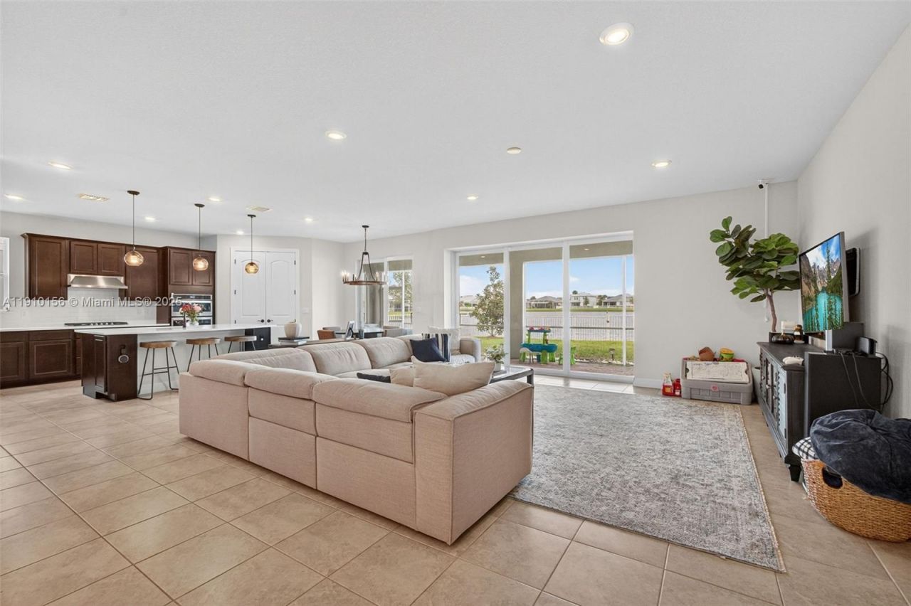 10190 SW Captiva Dr, Port Saint Lucie, FL 34987 Photo